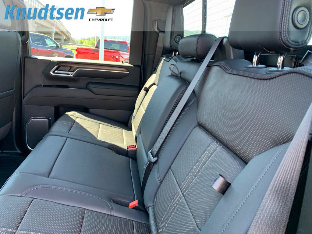 New 2026 Chevrolet Silverado 2500 High Country w/ Technology Package AWD/4WD image 17