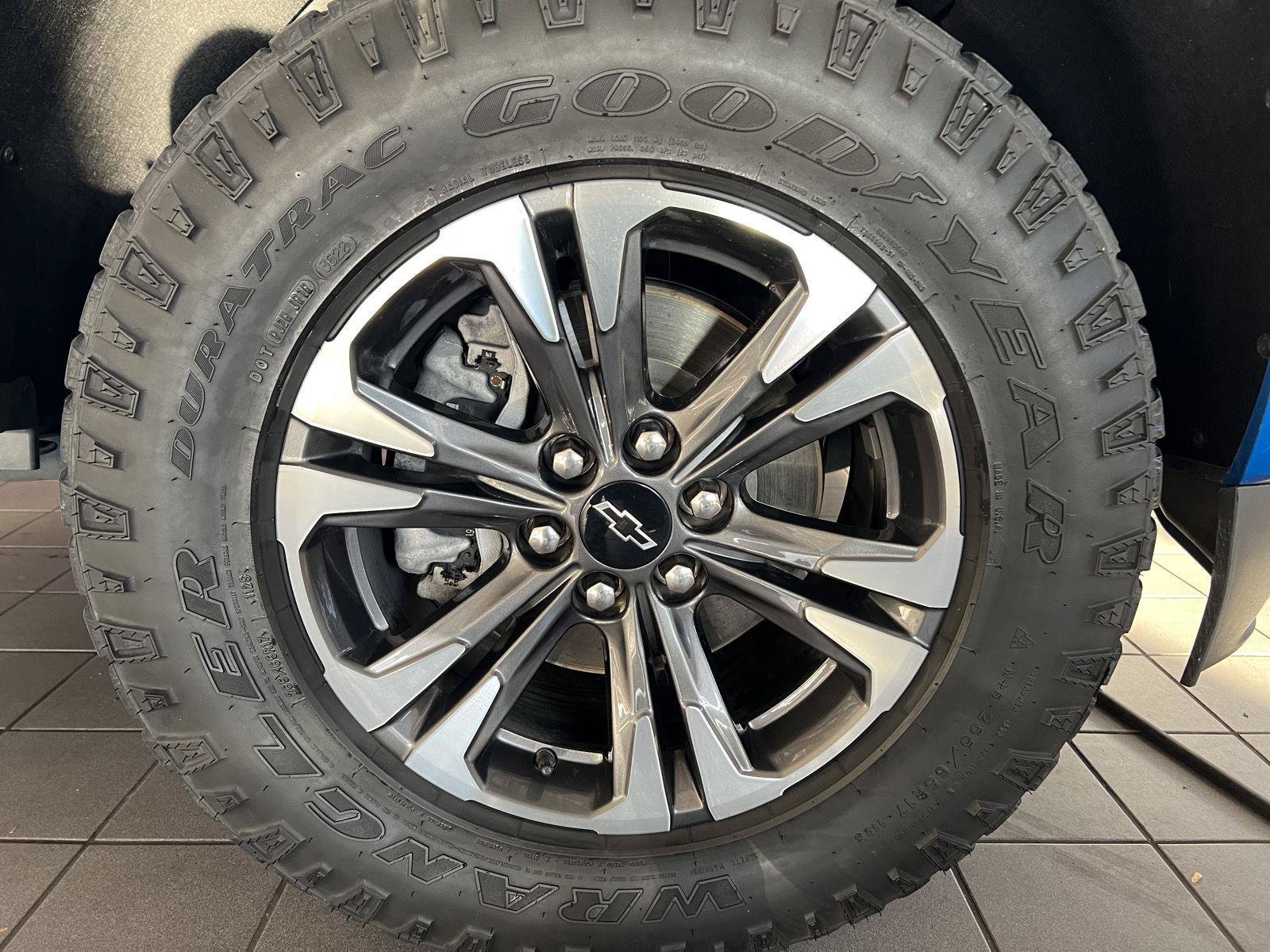 Used 2022 Chevrolet Colorado Z71 AWD/4WD image 28