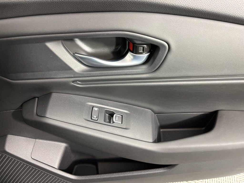 New 2025 Honda Accord SE image 19