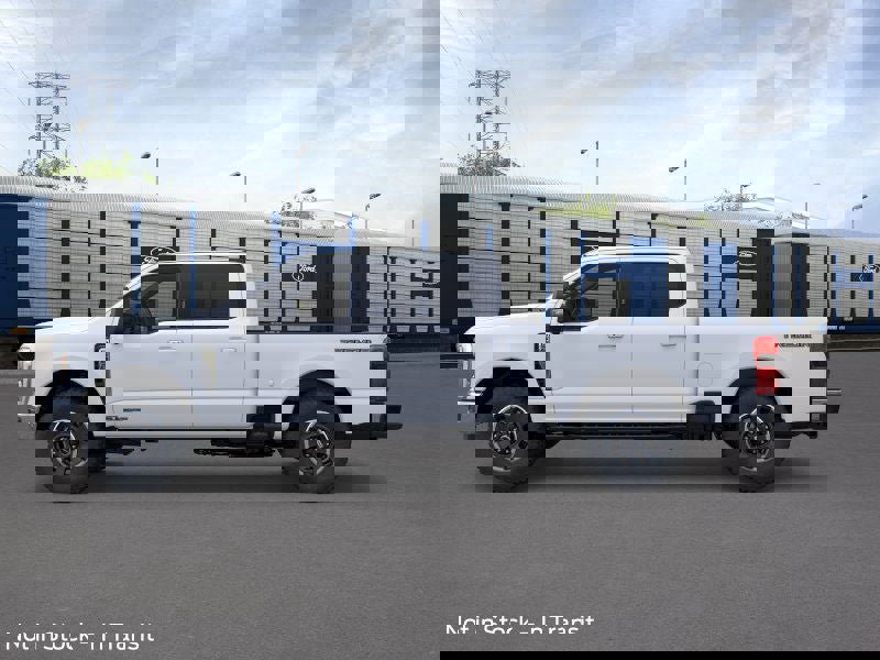 New 2026 Ford F250 4x4 Crew Cab Super Duty image 3