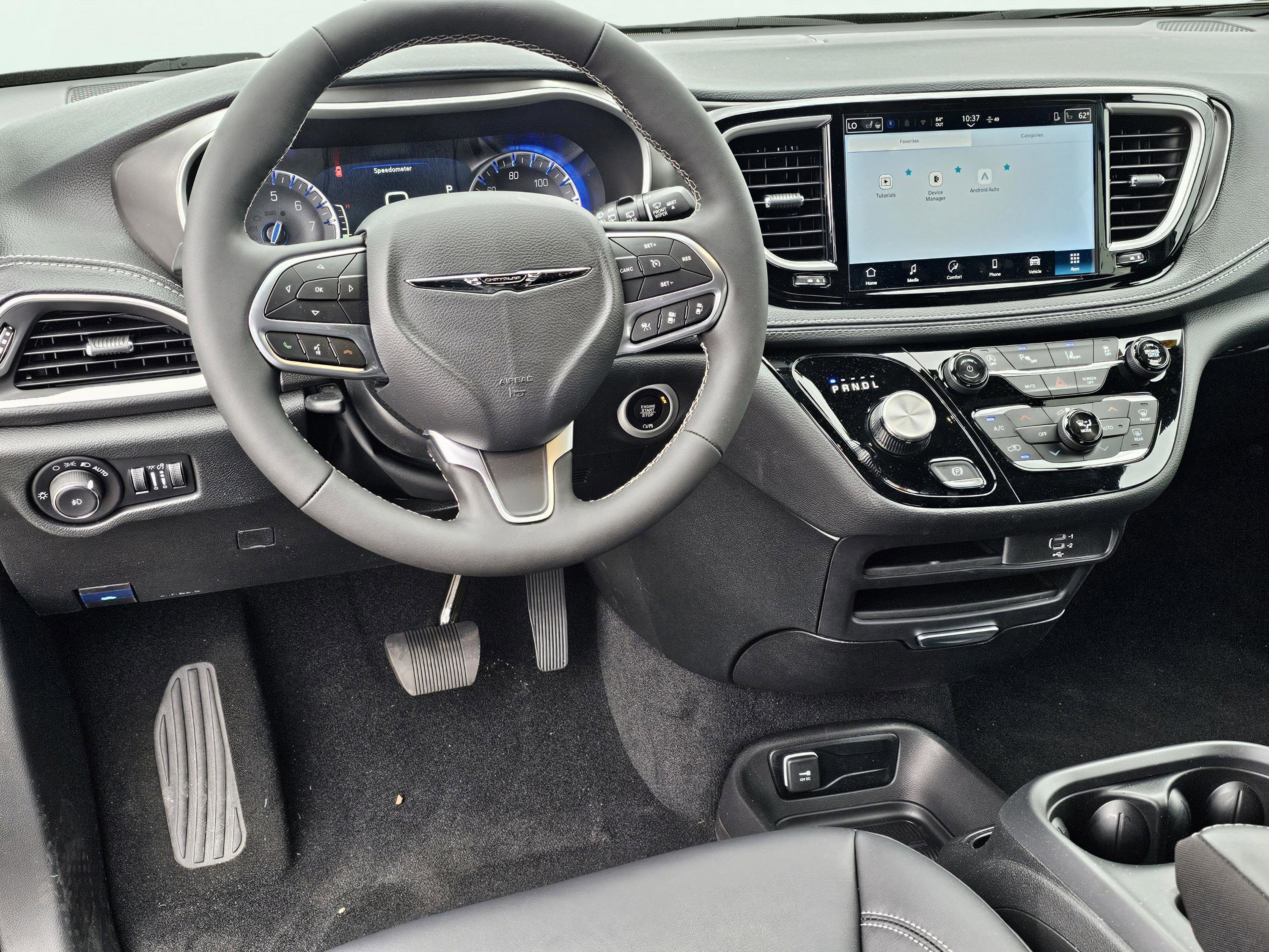 New 2026 Chrysler Pacifica Select image 33