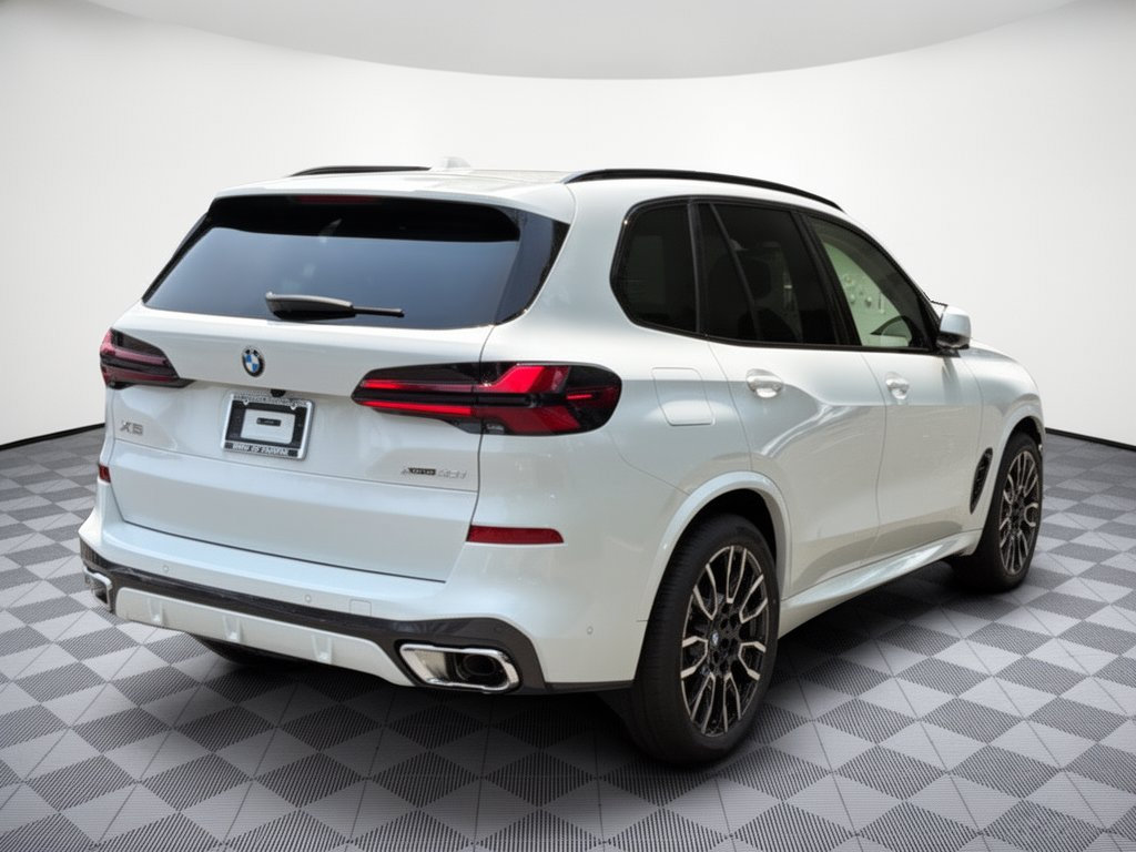 New 2026 BMW X5 xDrive40i w/ M Sport Package AWD/4WD image 9