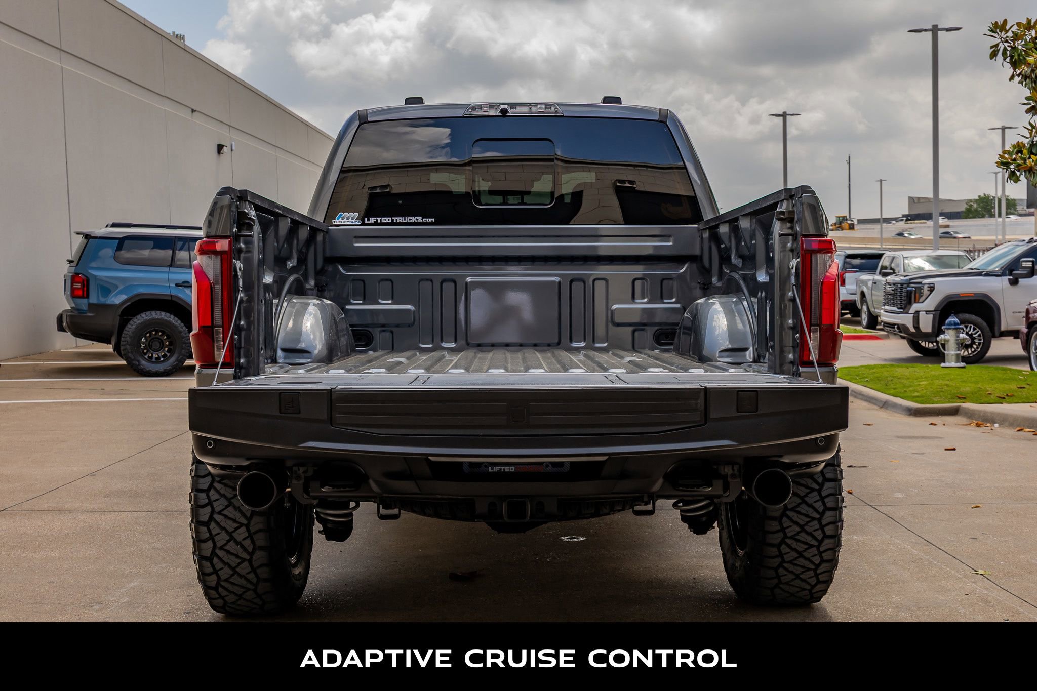 Used 2025 Ford F150 Raptor AWD/4WD image 9