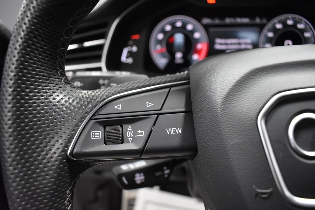 Used 2023 Audi SQ7 Prestige AWD/4WD image 29