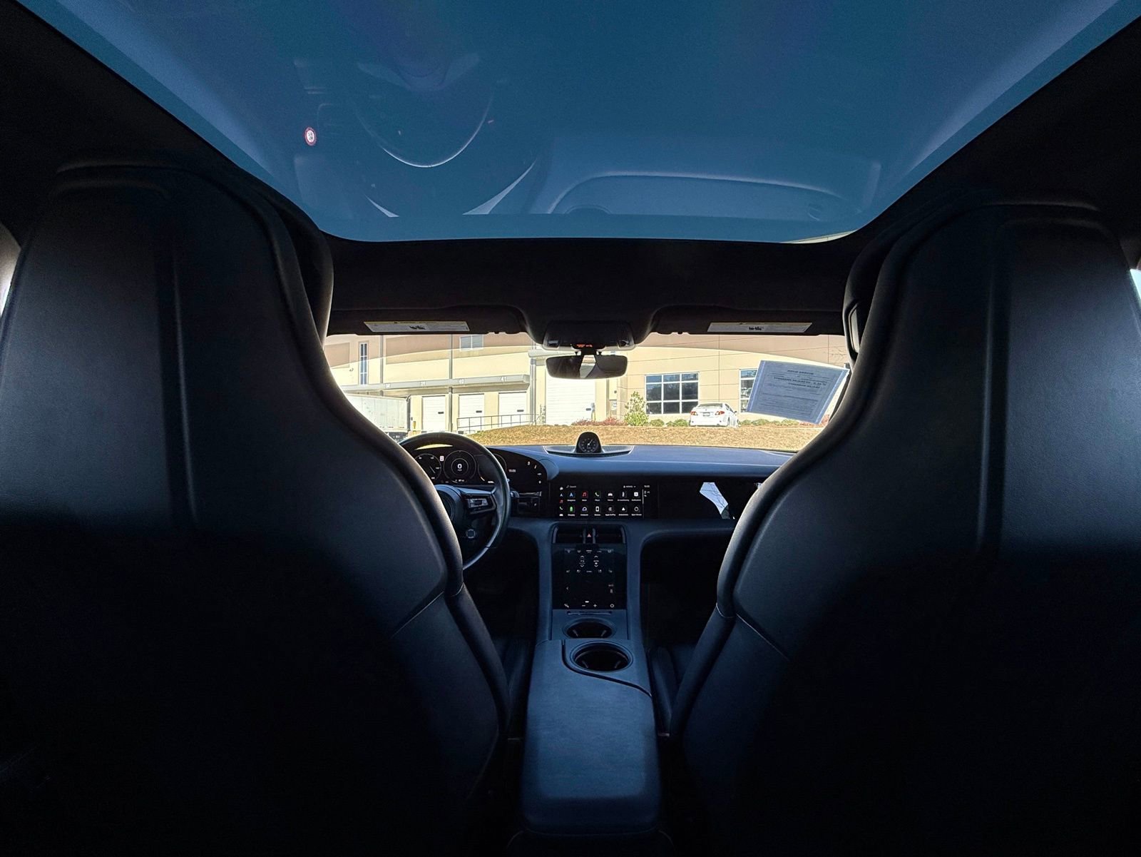 Used 2020 Porsche Taycan 4S image 33