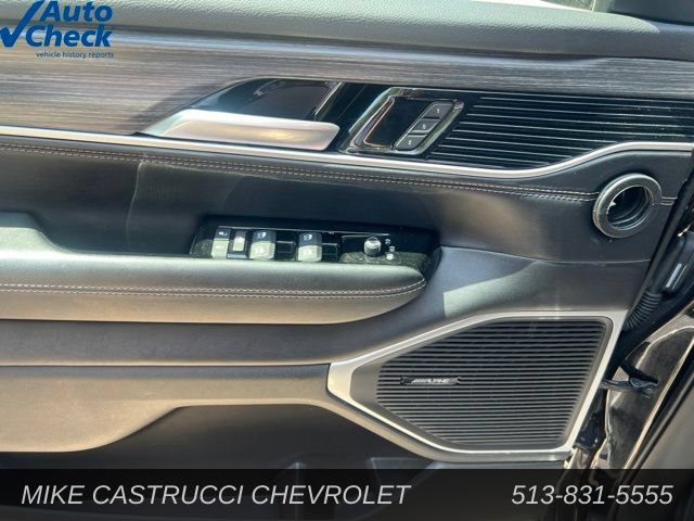 Used 2024 Jeep Wagoneer Series III AWD/4WD image 10