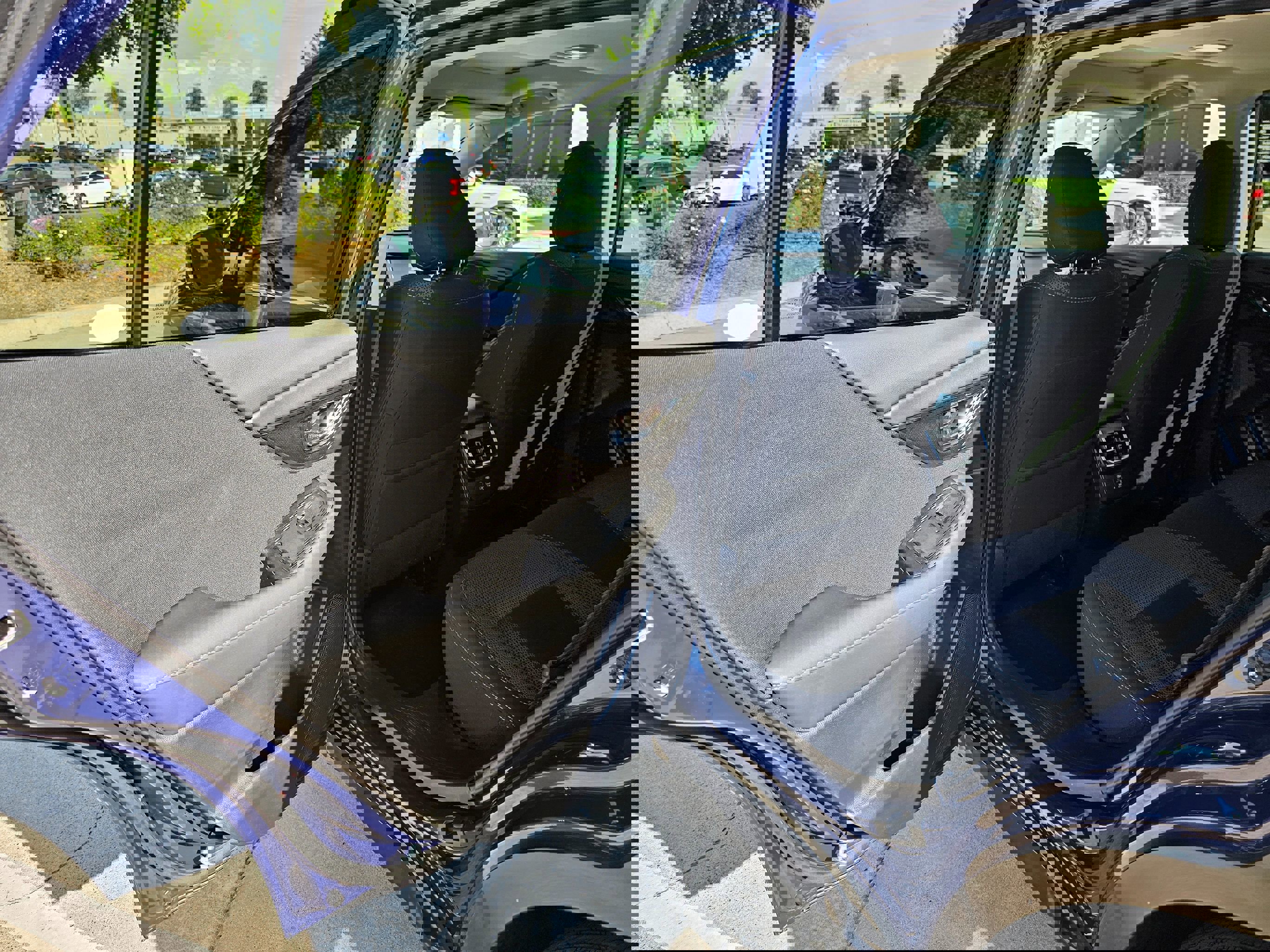 Used 2025 Subaru Outback Premium image 18