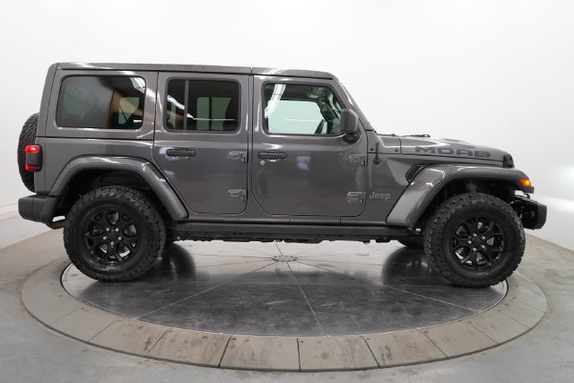 Used 2019 Jeep Wrangler Unlimited Sahara w/ Quick Order Package 24M Moab AWD/4WD image 8