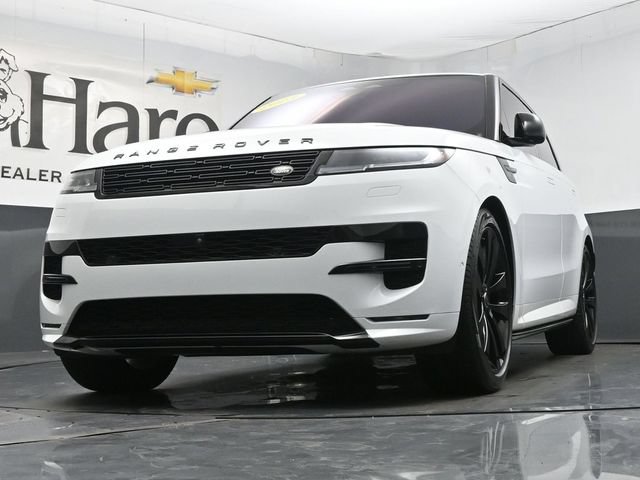 Used 2023 Land Rover Range Rover Sport SE Dynamic AWD/4WD image 4