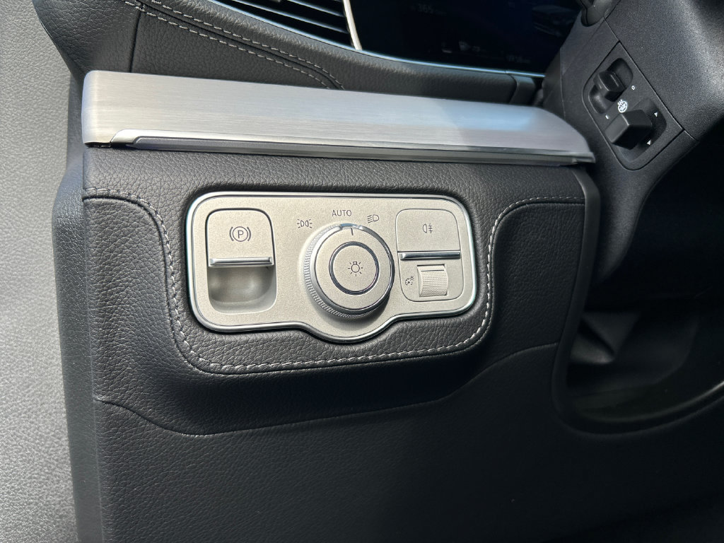 New 2026 Mercedes-Benz GLE 580 4MATIC image 14