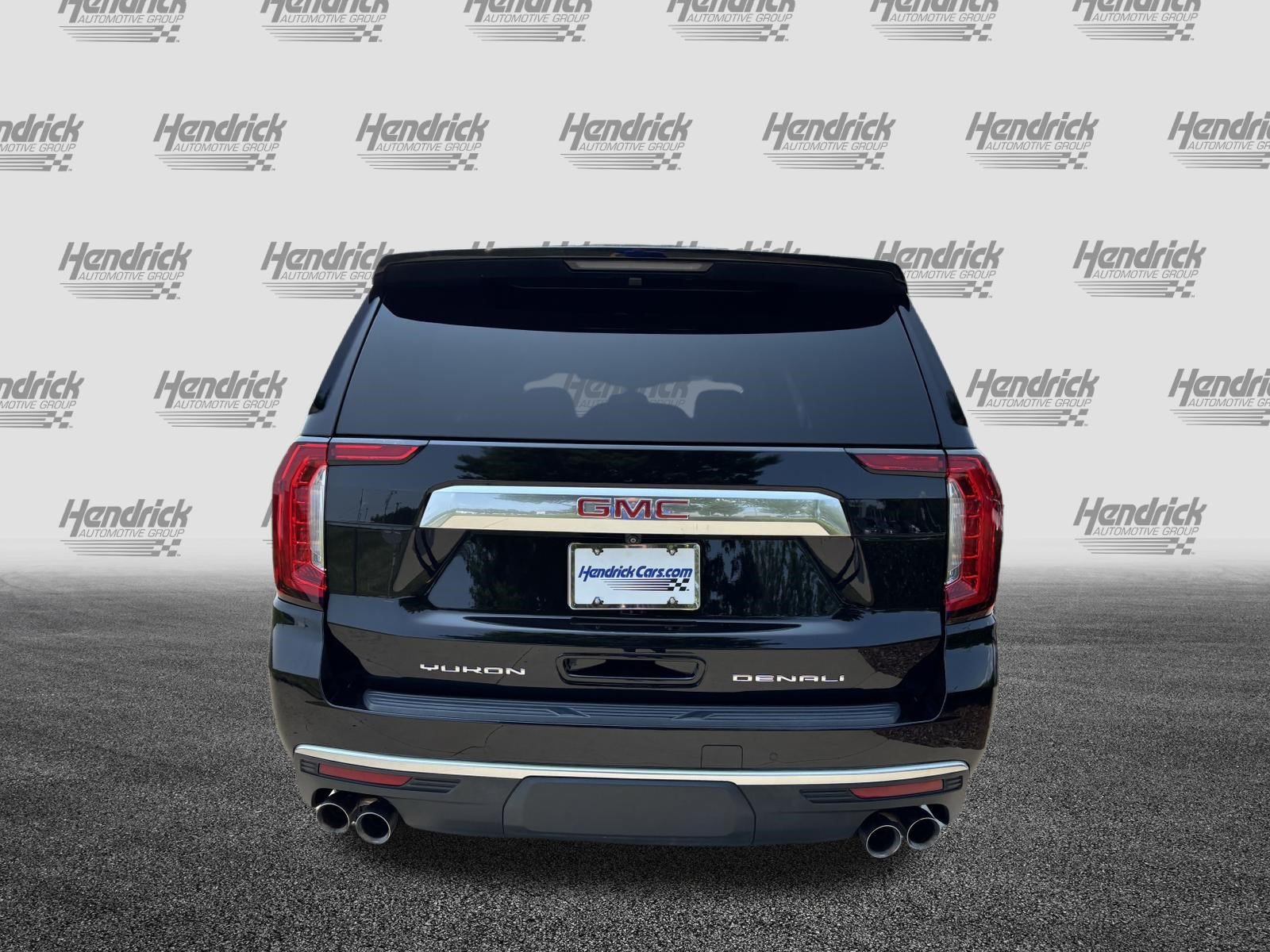Used 2022 GMC Yukon XL Denali AWD/4WD image 9