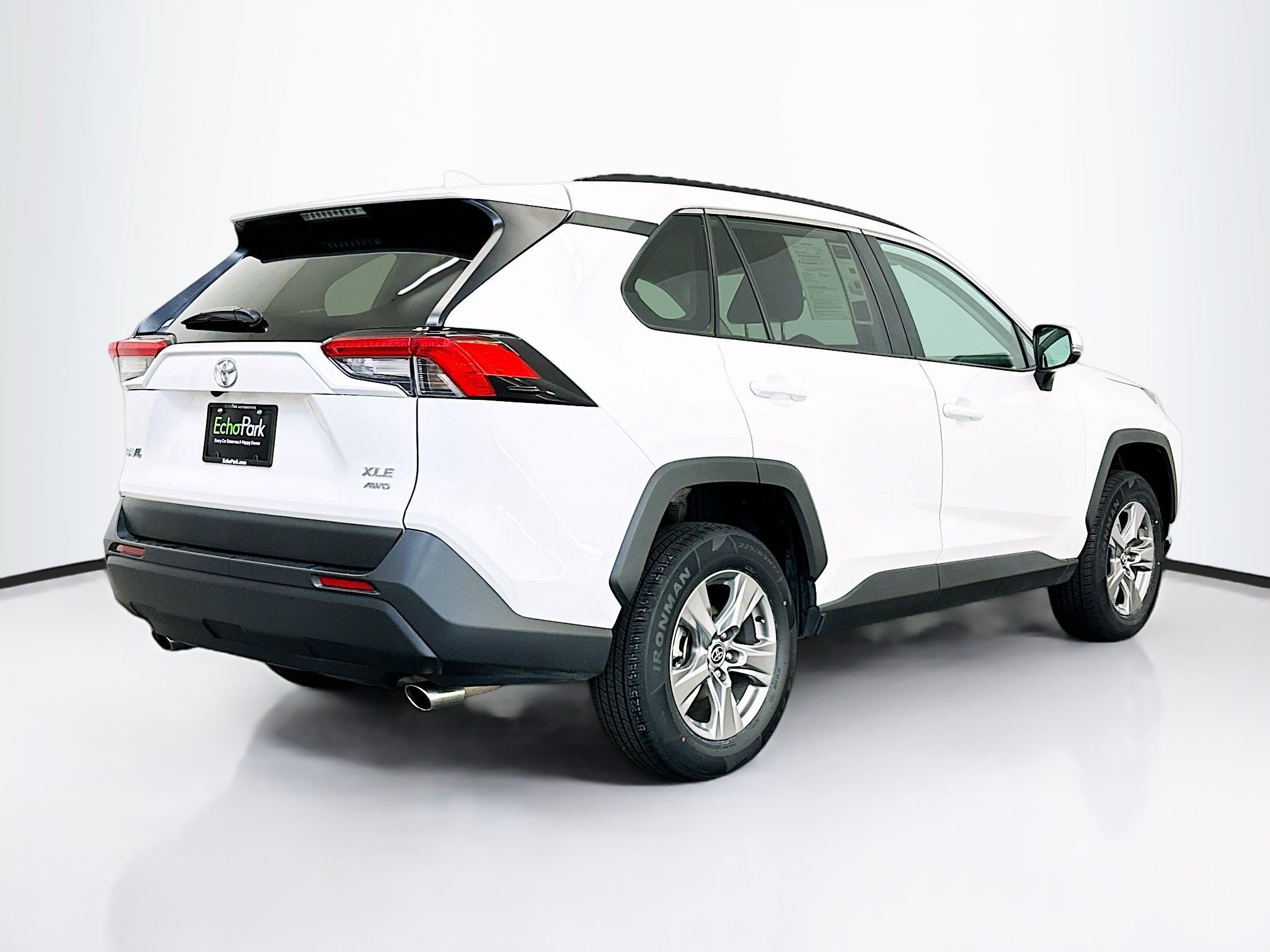 Used 2025 Toyota RAV4 XLE image 9