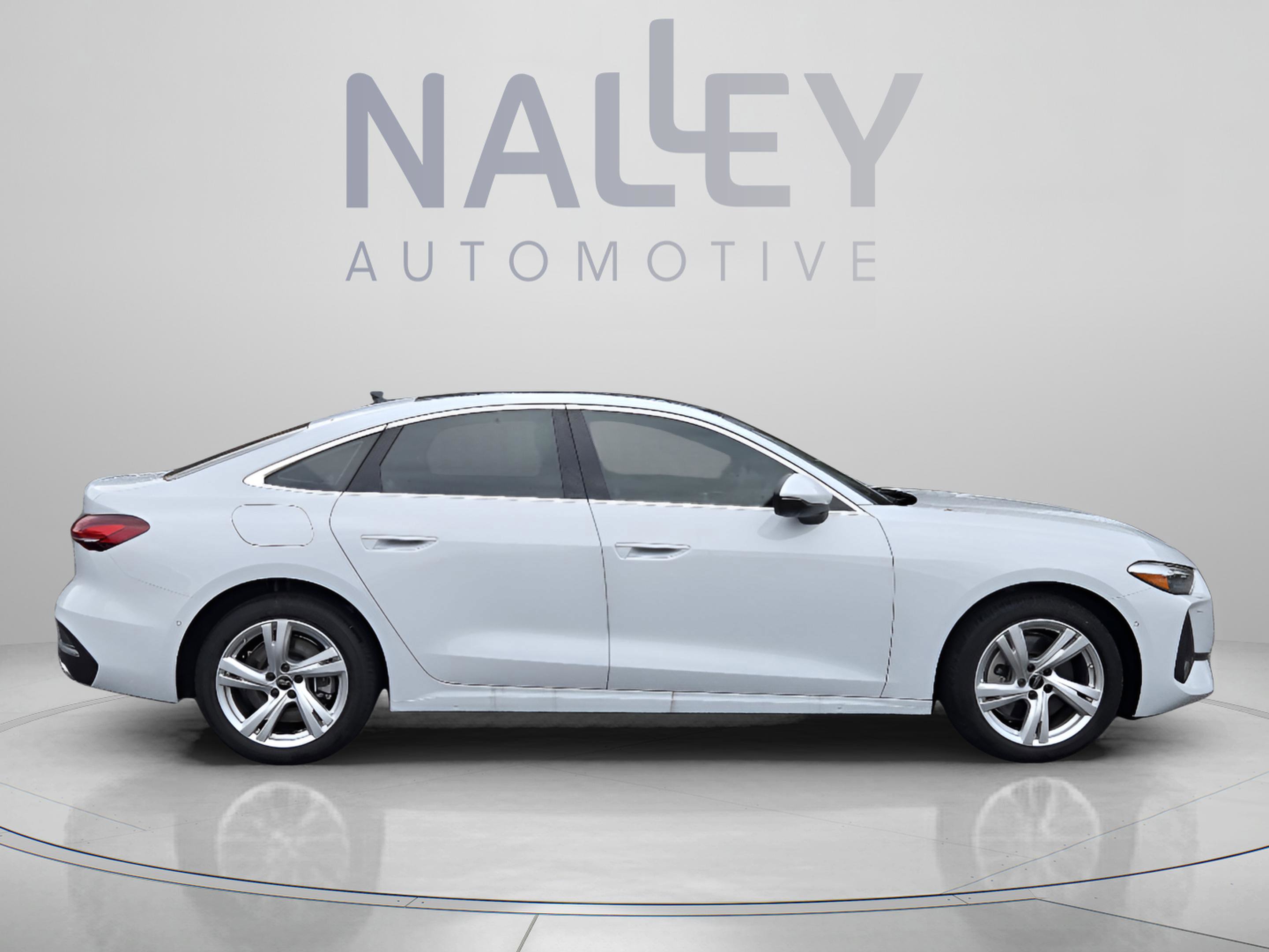 Used 2025 Audi A5 2.0T Premium image 7