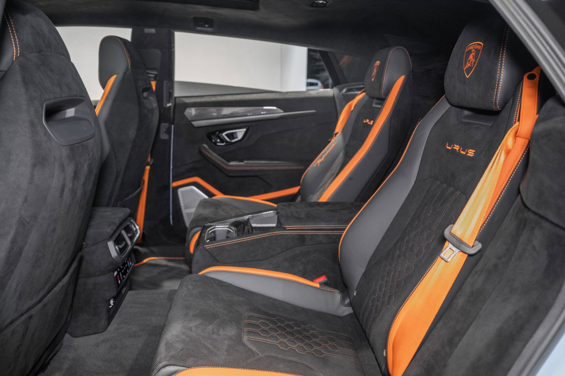 Used 2024 Lamborghini Urus Performante image 21