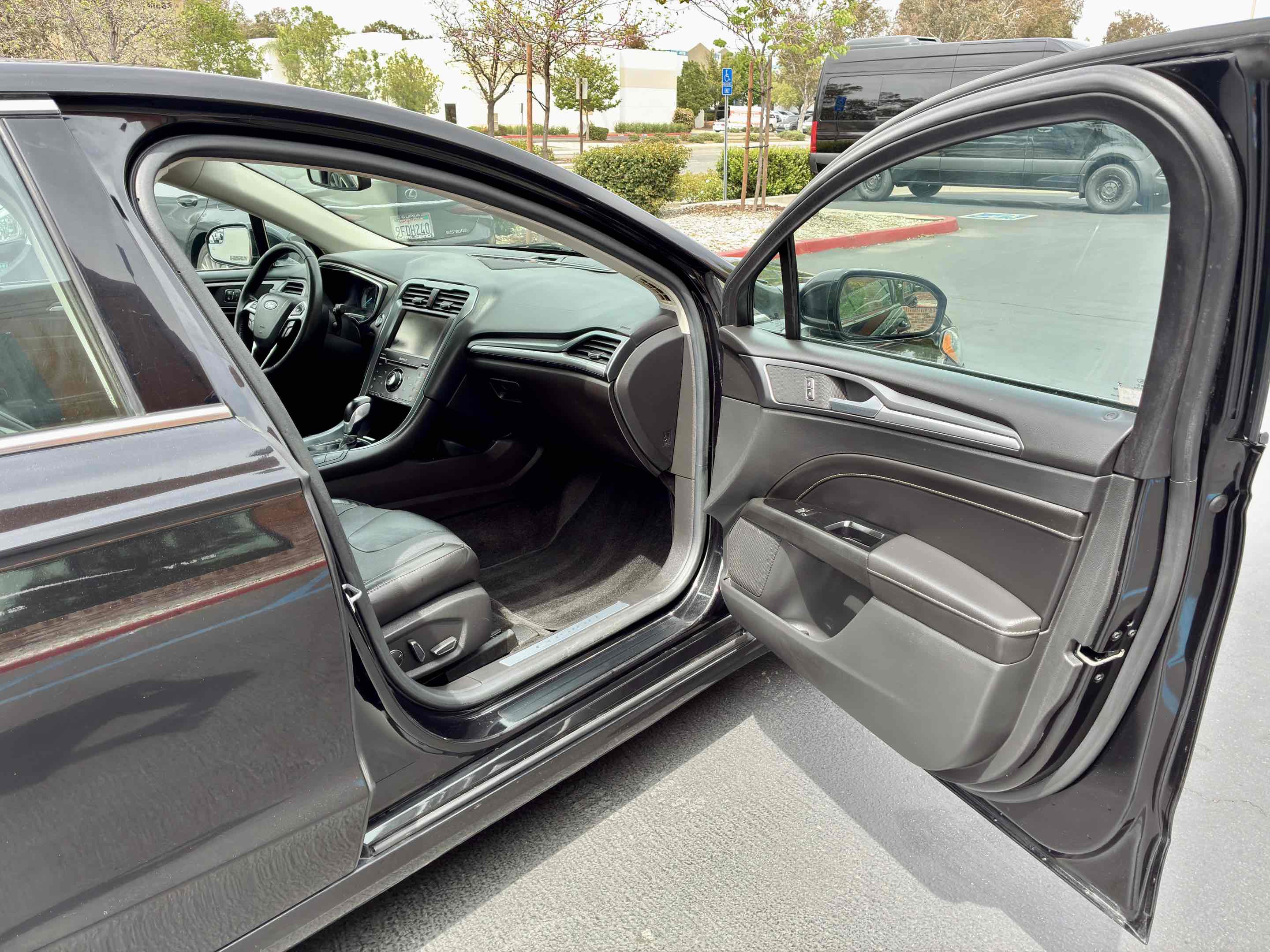 Used 2015 Ford Fusion Energi Titanium image 37