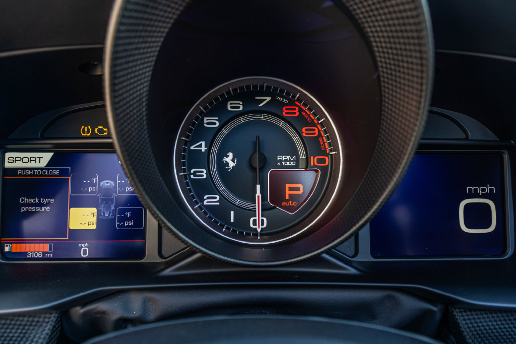Certified 2022 Ferrari F8 Tributo RWD image 40