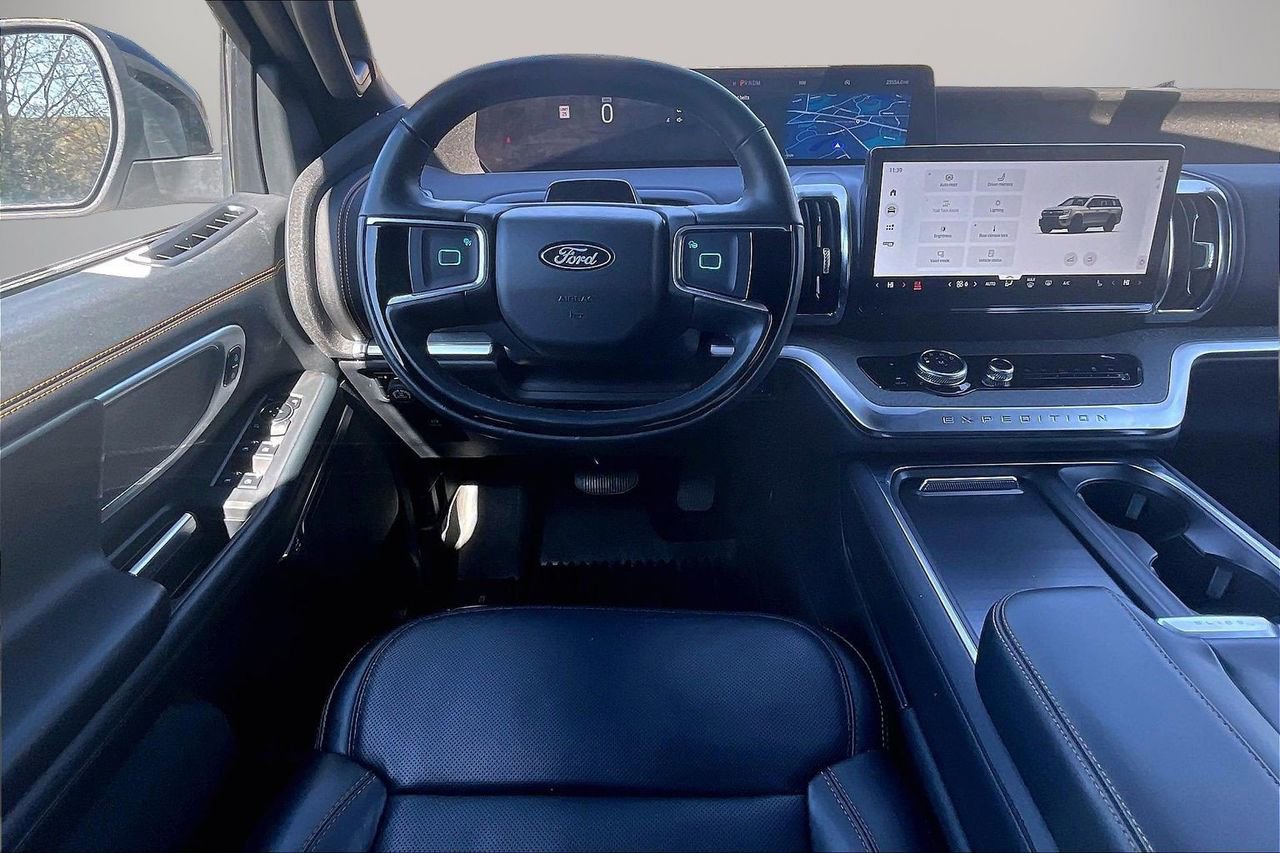 Used 2025 Ford Expedition Tremor image 12