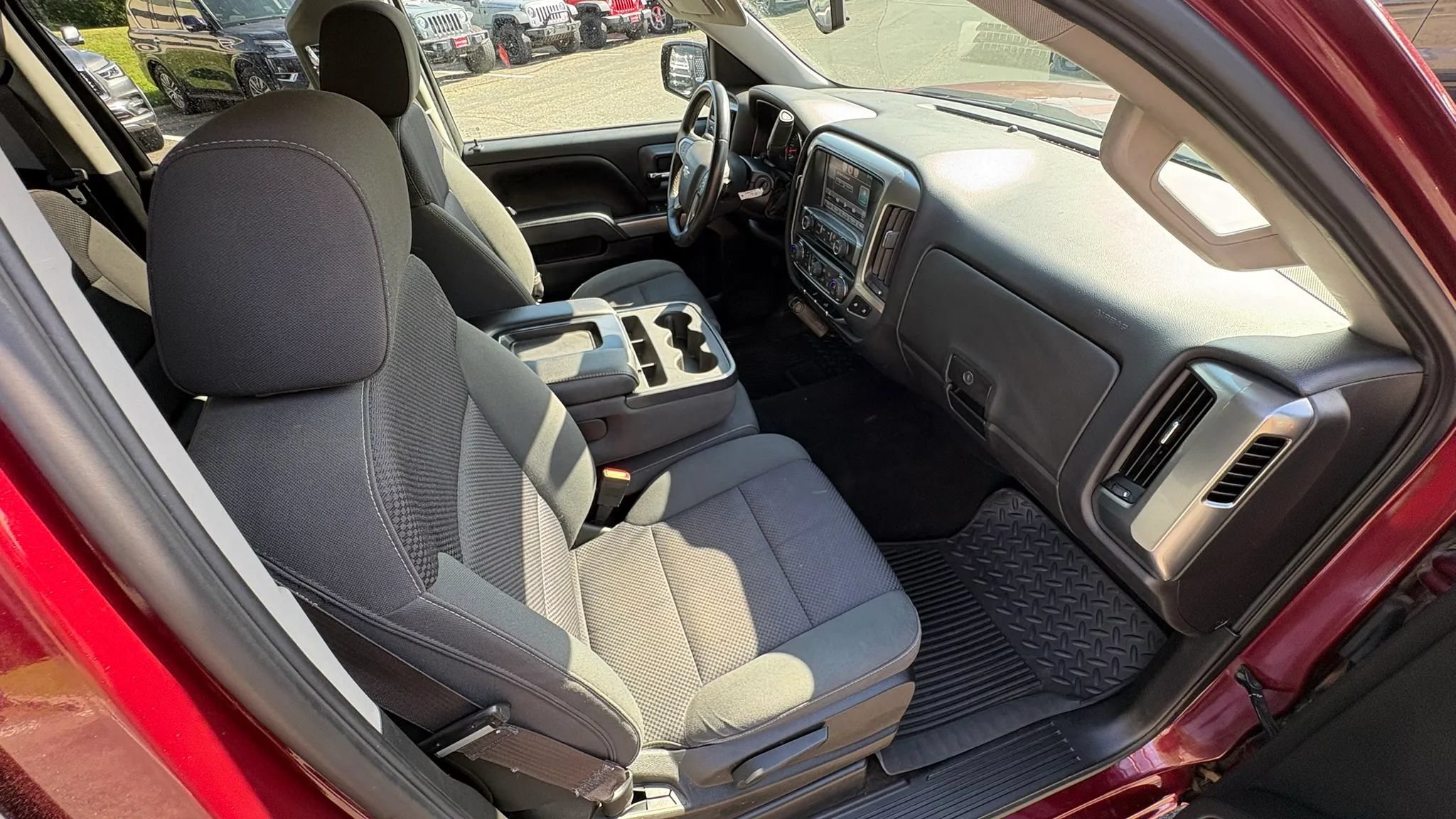 Used 2015 Chevrolet Silverado 1500 LT w/ All Star Edition AWD/4WD image 34