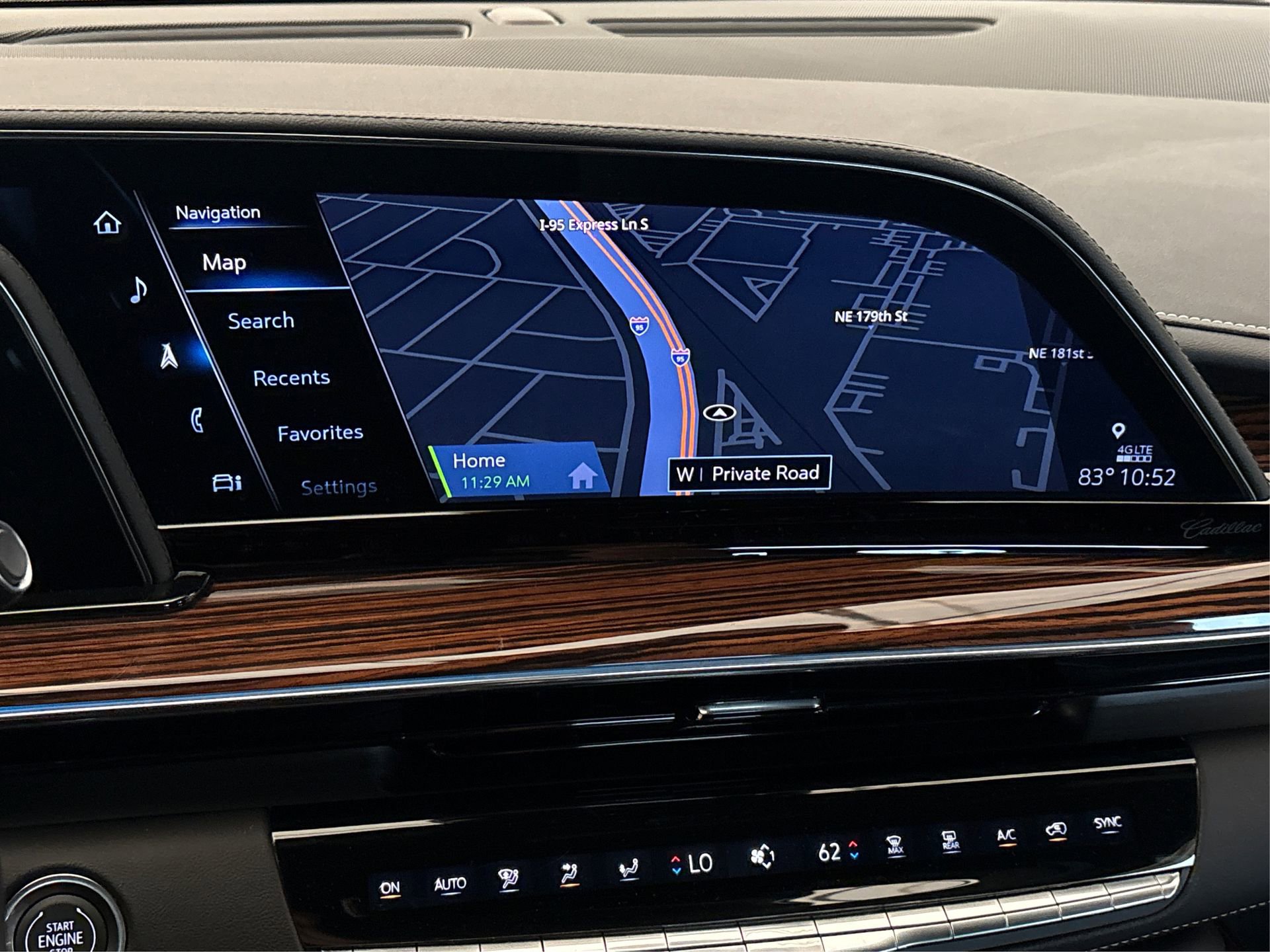 Used 2024 Cadillac Escalade Premium Luxury image 26