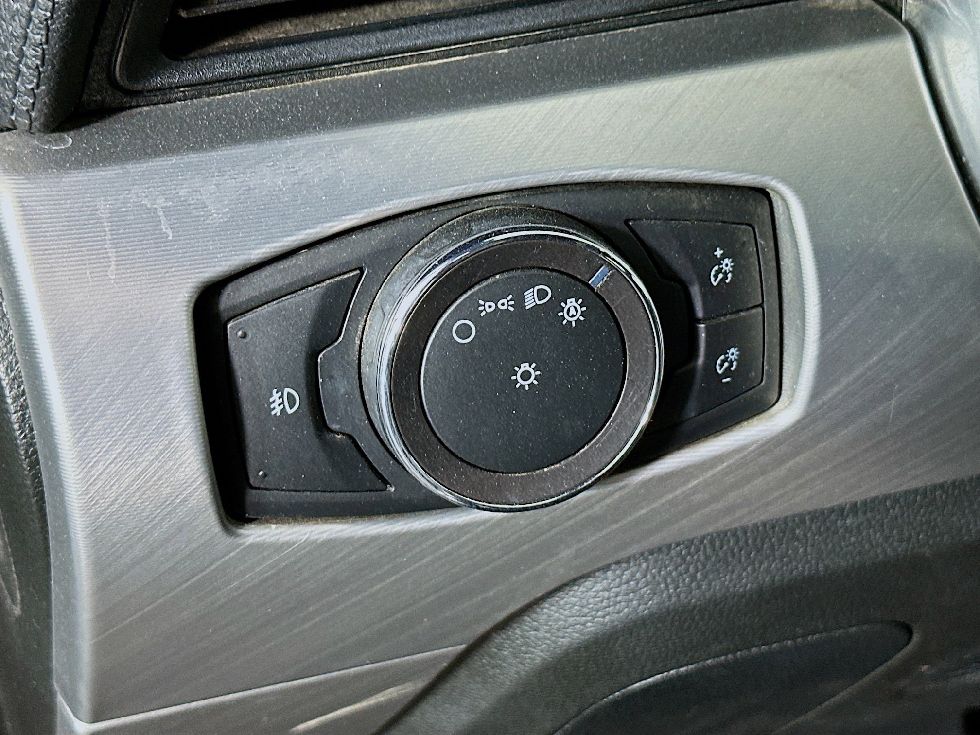 Used 2019 Ford Mustang Premium image 16