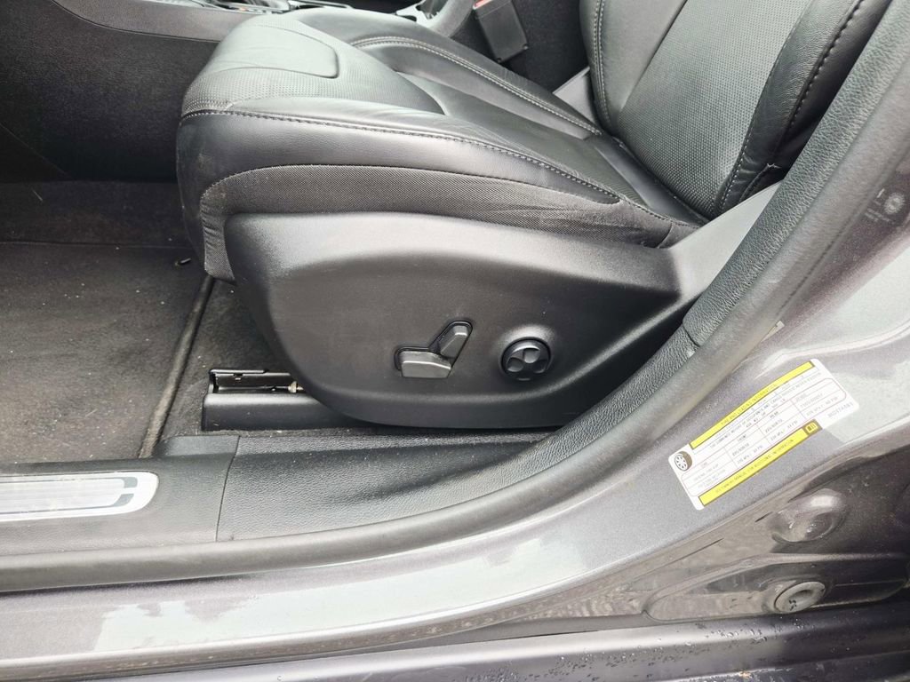 Used 2021 Jeep Cherokee Limited w/ Elite Package image 38