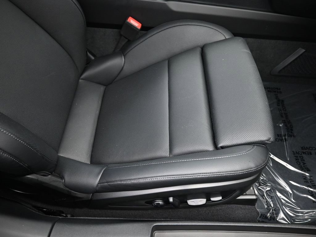 Used 2025 Porsche 911 Carrera image 24