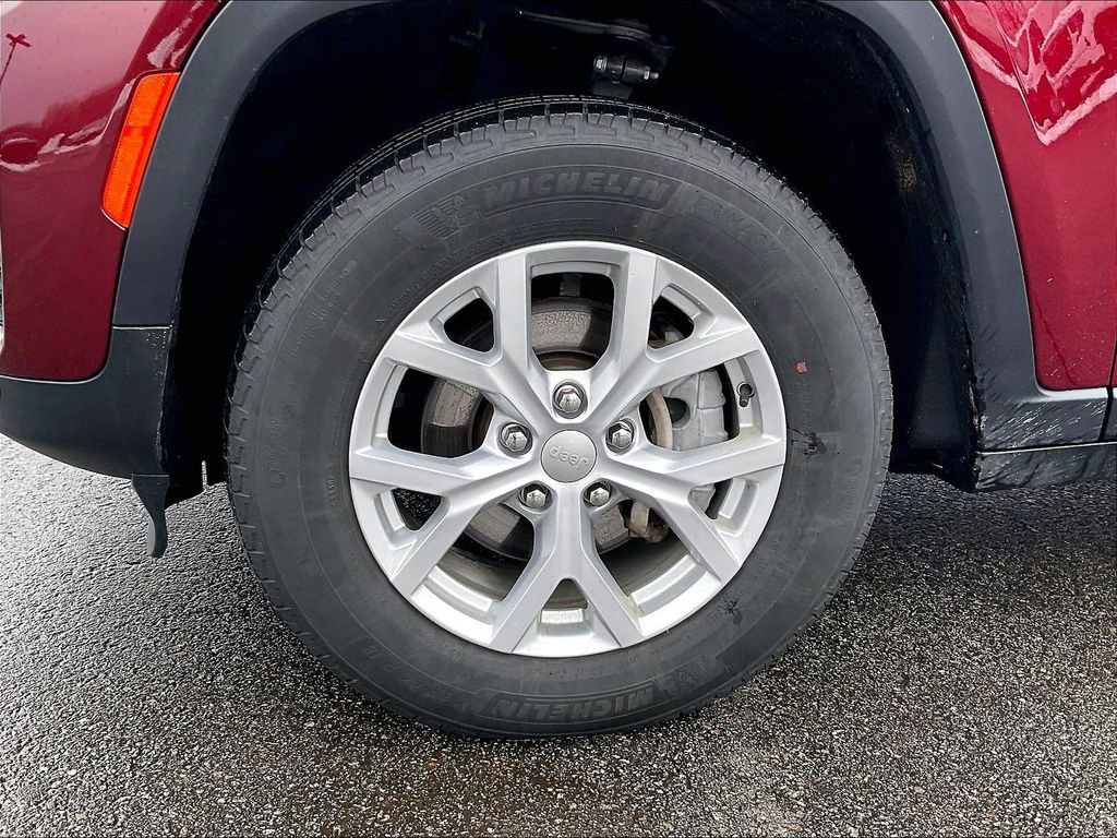 Used 2023 Jeep Grand Cherokee Limited image 7