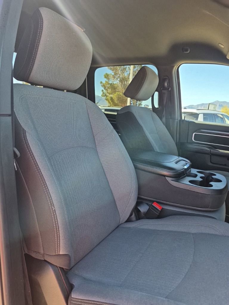 Used 2024 RAM 3500 Big Horn image 27