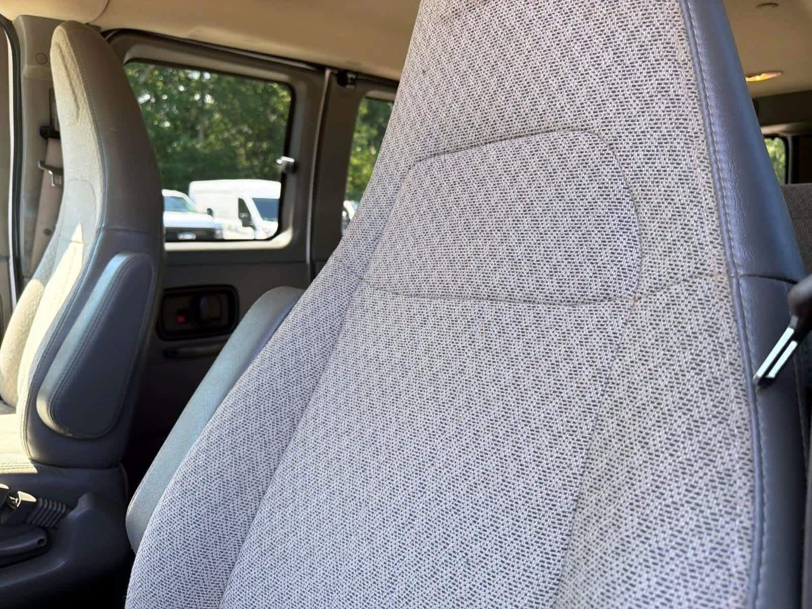 Used 2025 Chevrolet Express 2500 LT RWD image 13