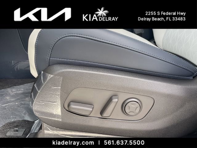 New 2026 Kia Carnival EX image 18