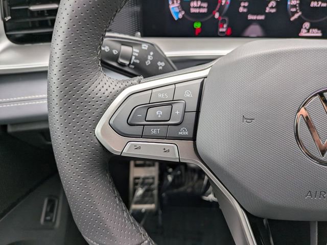 New 2026 Volkswagen Tiguan SE R-Line FWD image 27