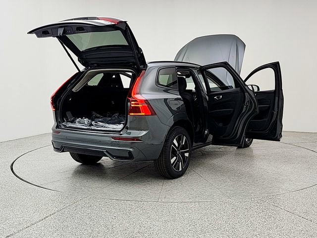 New 2026 Volvo XC60 B5 Plus w/ Protection Package Premier image 11
