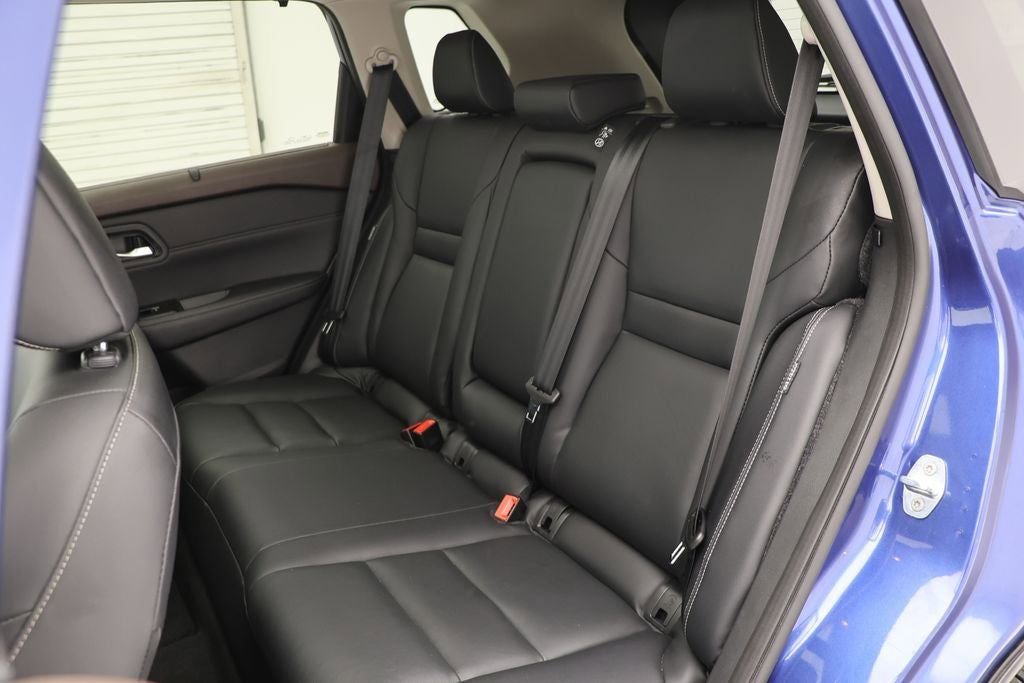 Used 2023 Nissan Rogue SL w/ SL Premium Package image 12