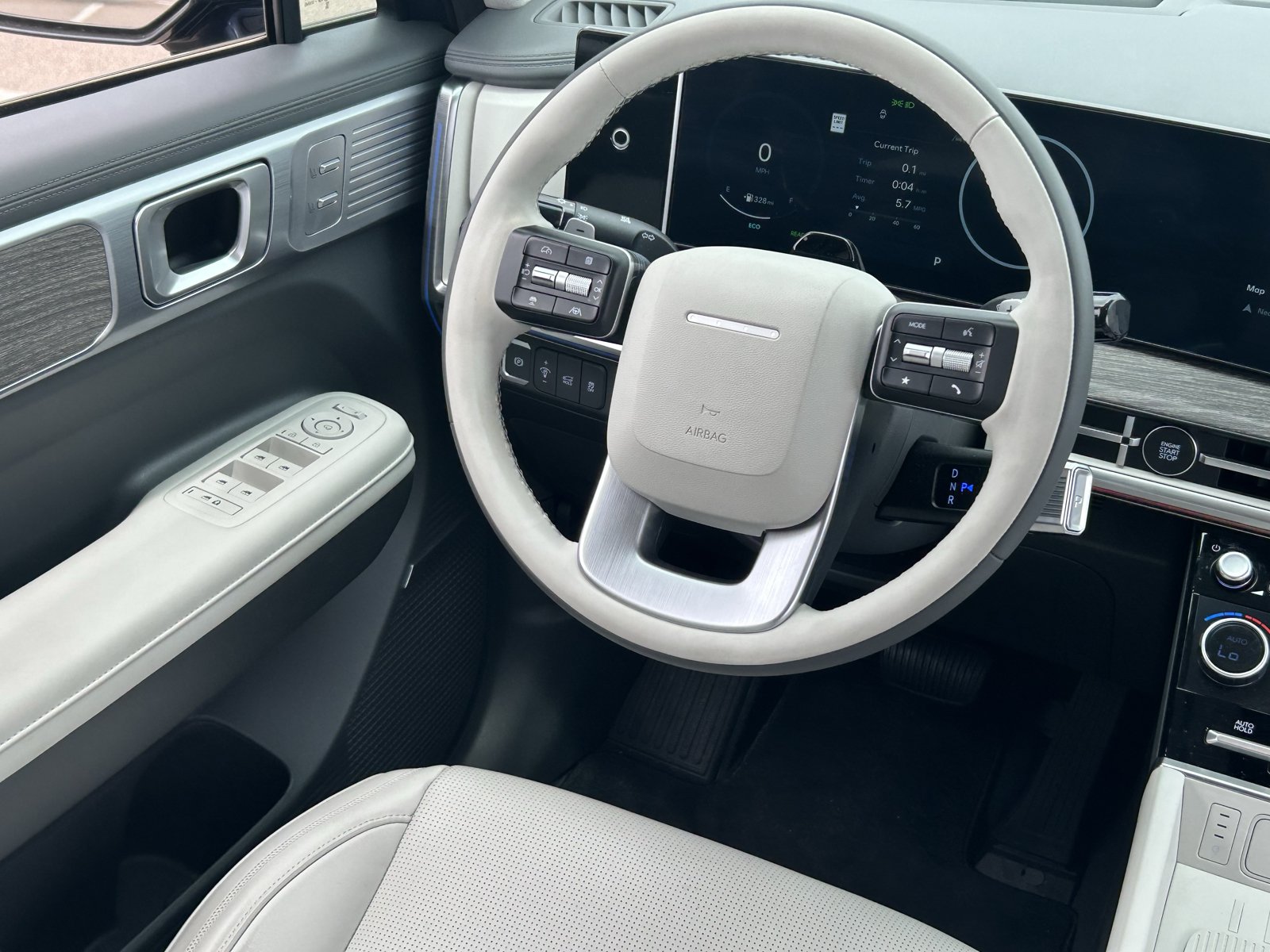 Used 2025 Hyundai Santa Fe Calligraphy AWD/4WD image 17