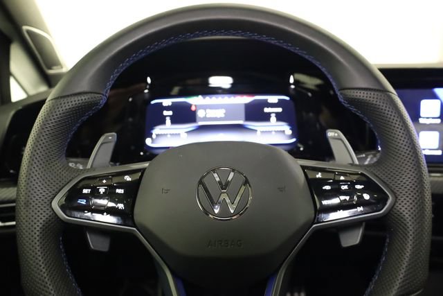 Used 2024 Volkswagen Golf R image 16