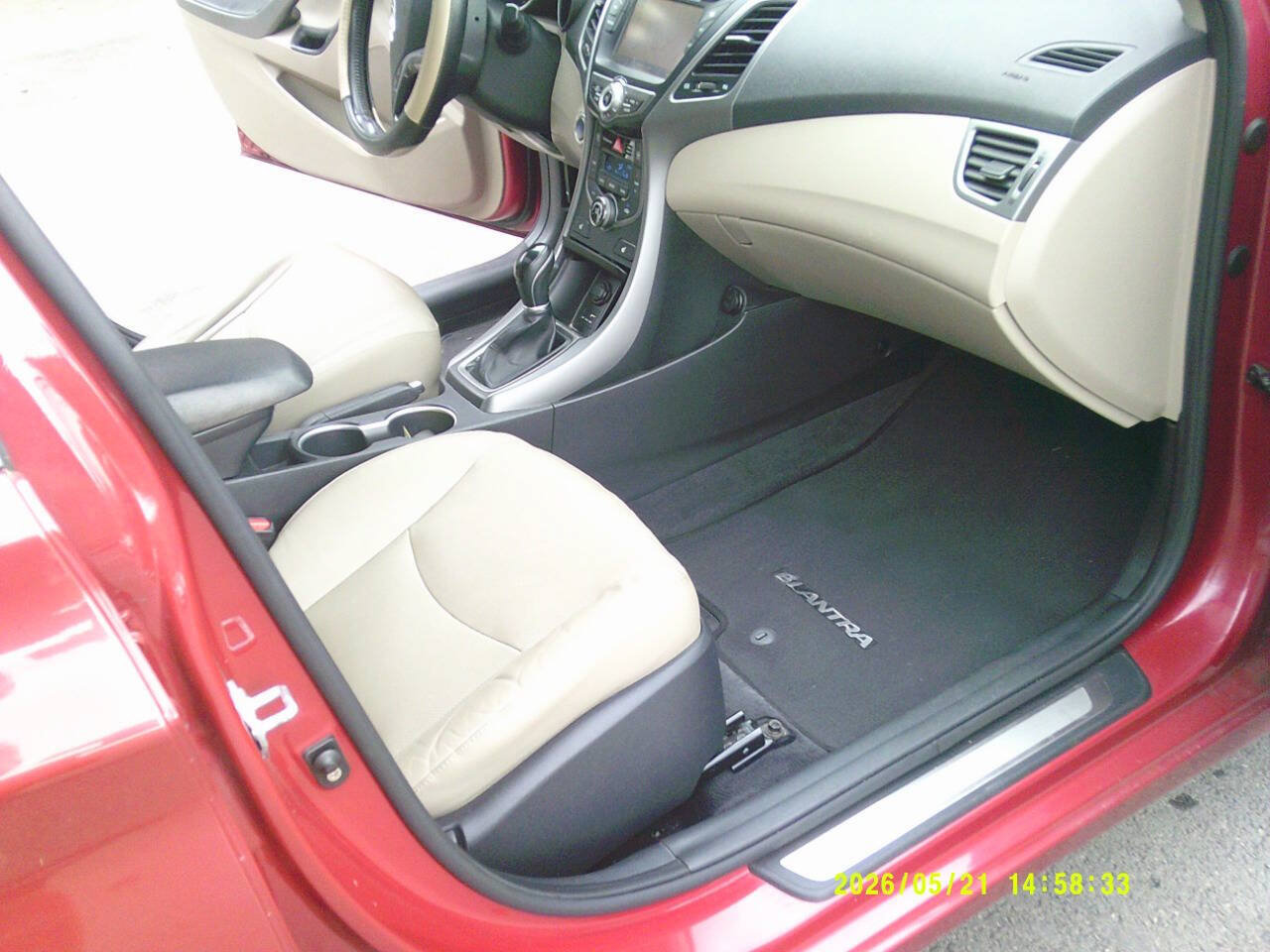 Used 2014 Hyundai Elantra Limited w/ Option Group 03 FWD image 20