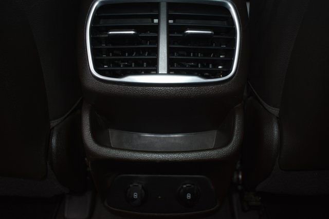 Used 2020 Hyundai Santa Fe SEL image 36