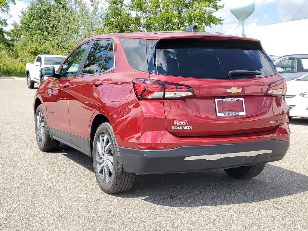 Used 2024 Chevrolet Equinox LT w/ LPO, Floor Liner Package AWD/4WD image 2