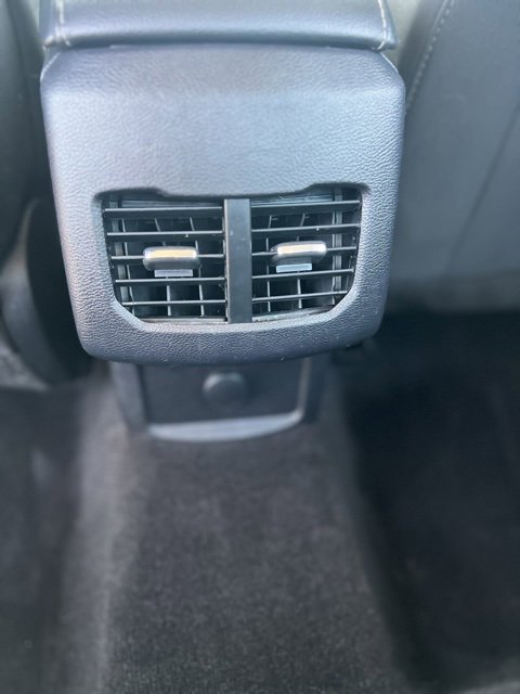 Used 2019 Ford Fusion SE image 22