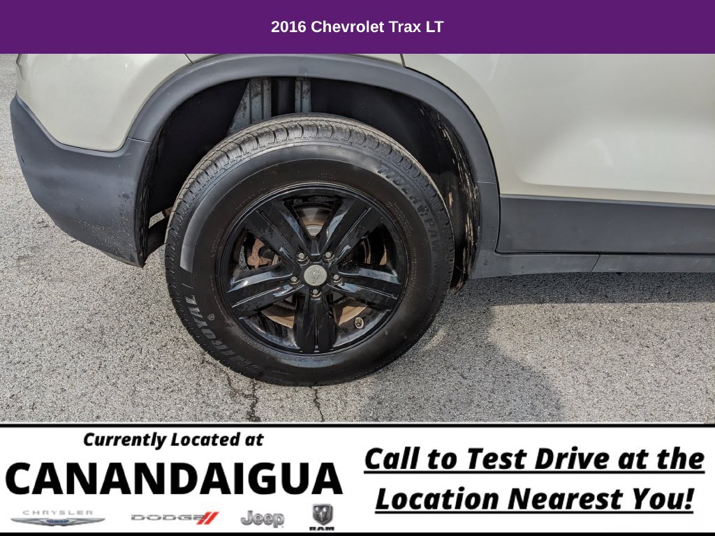 Used 2016 Chevrolet Trax LT w/ LT Convenience Package AWD/4WD image 33