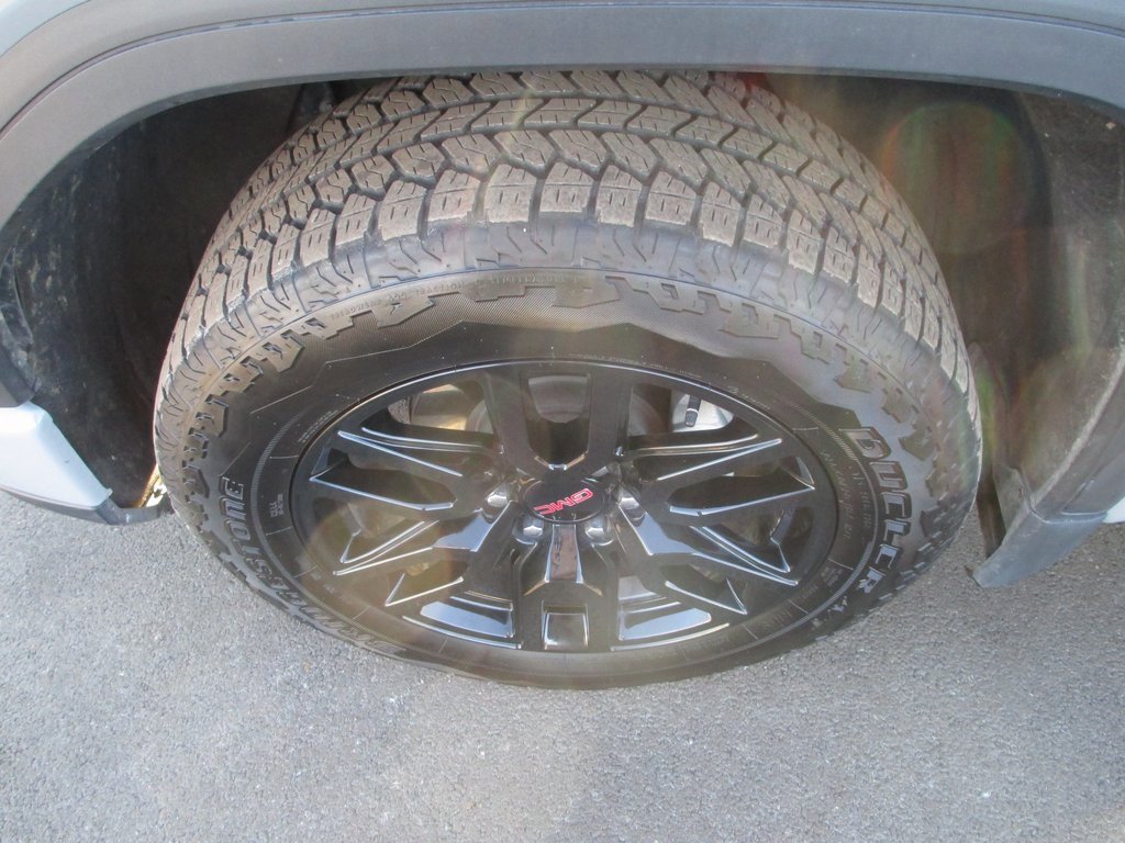 Certified 2024 GMC Sierra 1500 Elevation w/ Elevation Premium Package image 13