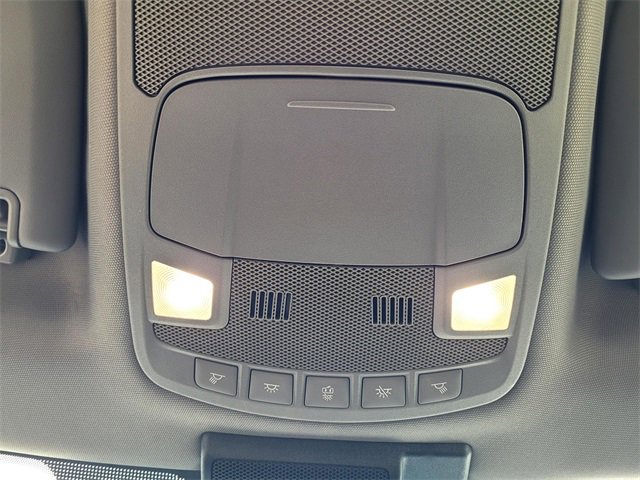 Used 2022 Ford F250 XL w/ Power Equipment Group image 19