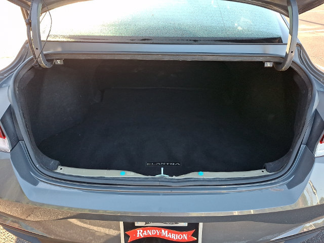 Used 2023 Hyundai Elantra SEL w/ Convenience Package FWD image 29