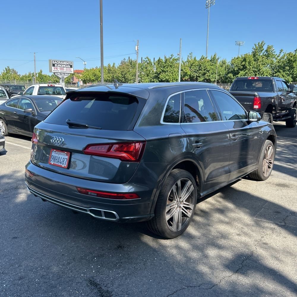 Used 2018 Audi SQ5 Premium Plus w/ Navigation Package AWD/4WD image 3
