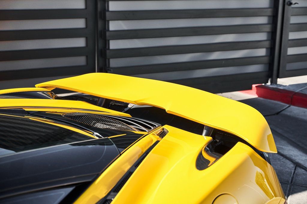 Used 2019 McLaren 720S RWD image 13