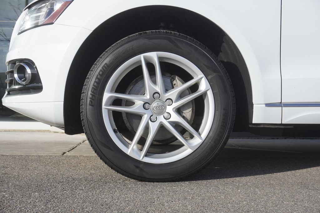 Used 2017 Audi Q5 2.0T Premium Plus image 32