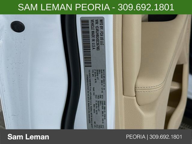 New 2025 Jeep Grand Cherokee Limited w/ Luxury Tech Group II image 32