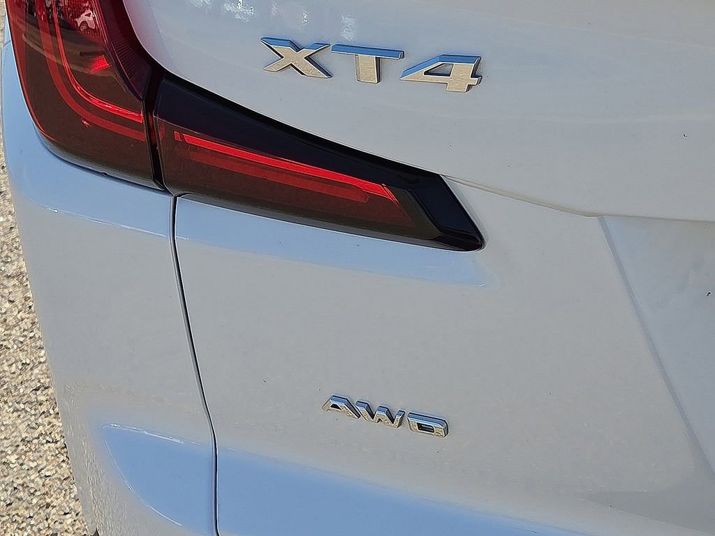 Used 2020 Cadillac XT4 Premium Luxury image 17