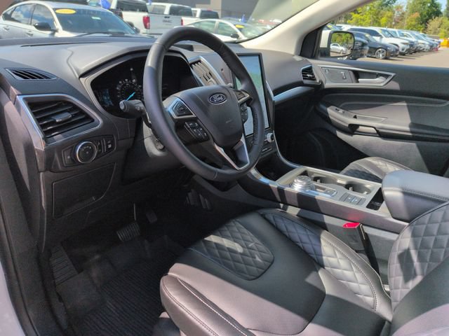 Certified 2024 Ford Edge Titanium w/ Equipment Group 301A AWD/4WD image 32