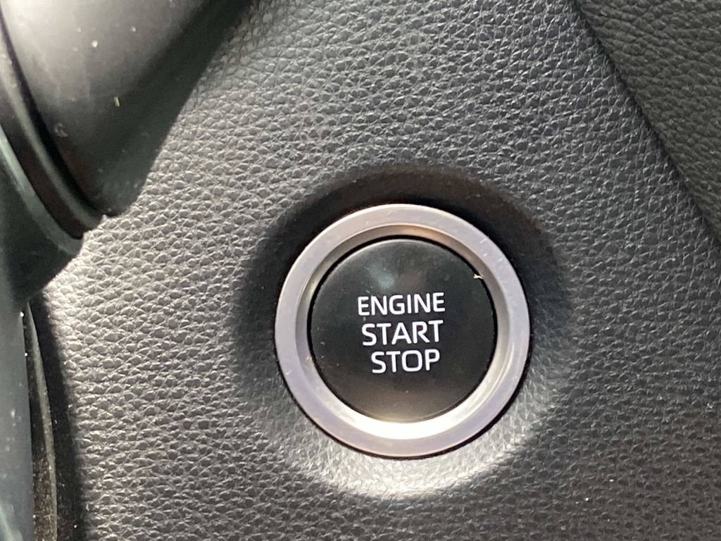 Used 2021 Toyota Corolla SE FWD image 30